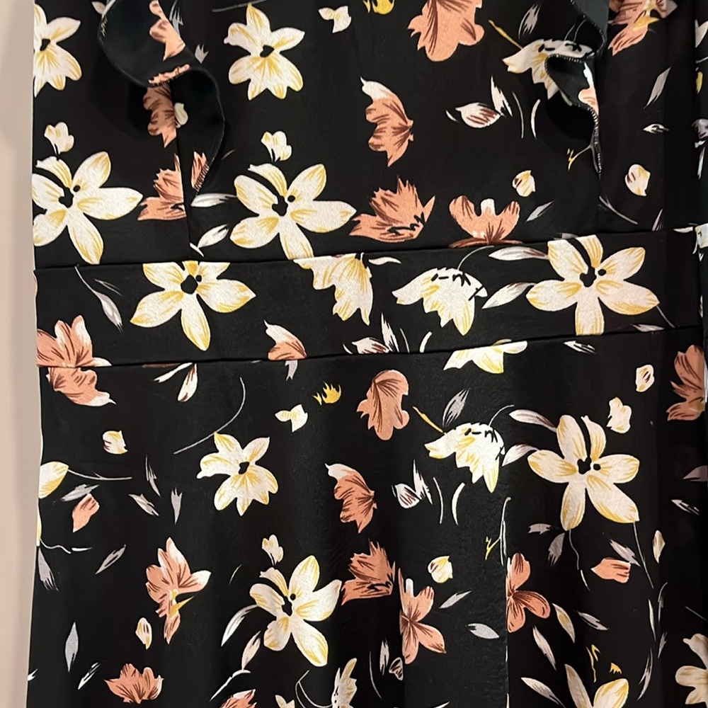 NWT YATHON size extra large floral dress - Picture 5 of 8